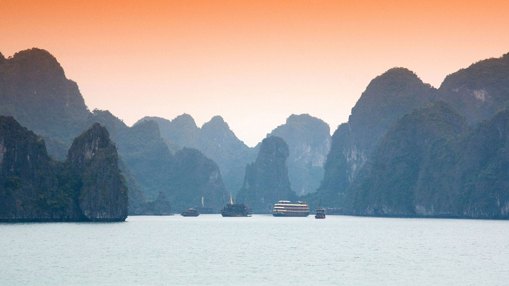 HẠ LONG LÀ MỘT TRONG NHỮNG DI SẢN ĐẸP NHẤT THẾ GIỚI