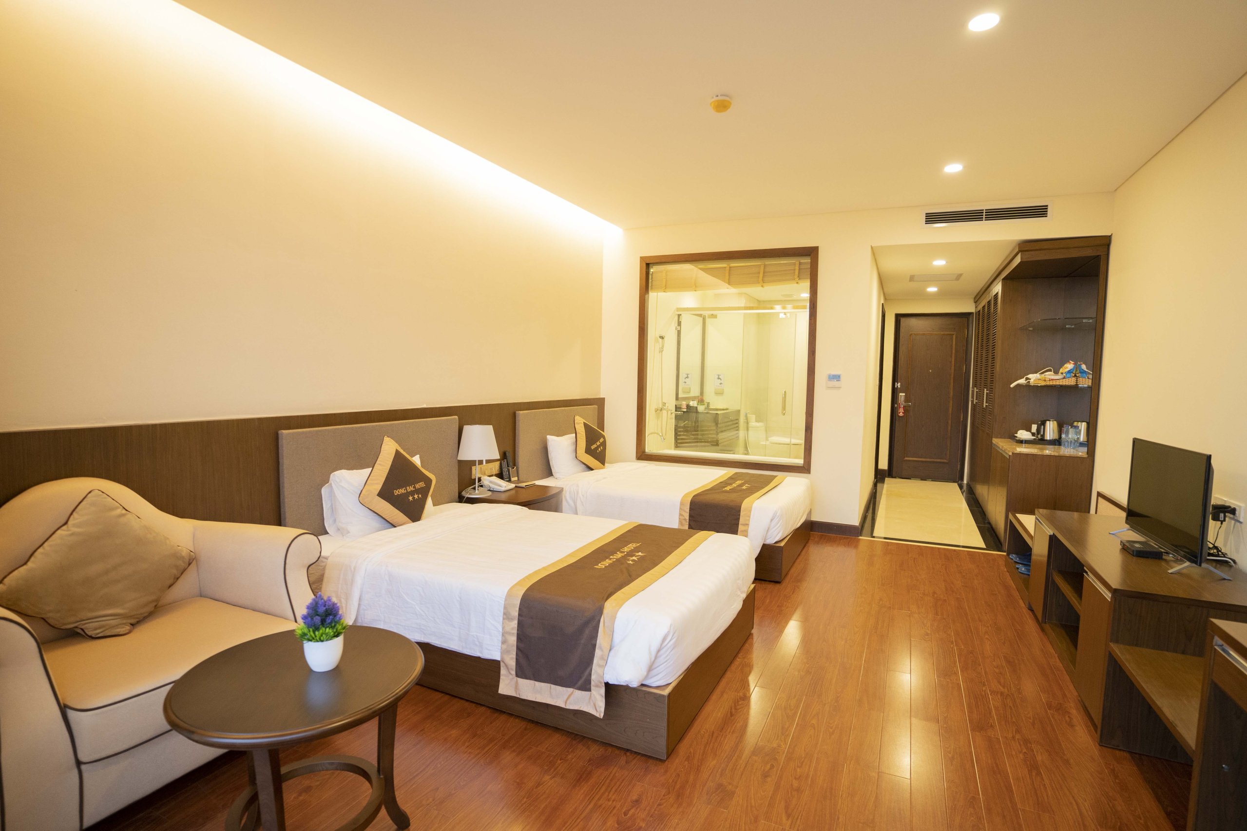 DELUXE TWIN ROOM
